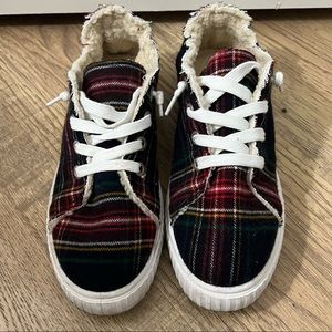Tommy Bahama womens sneakers